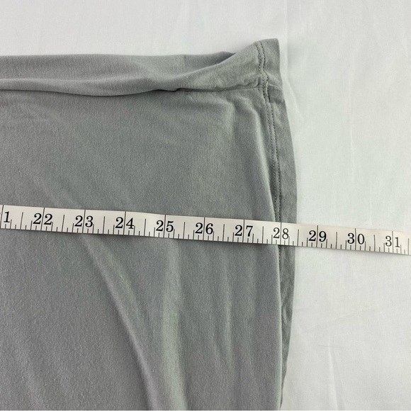 Pleione gray ruffled shoulder & side stretch top, M - Picture 7 of 13